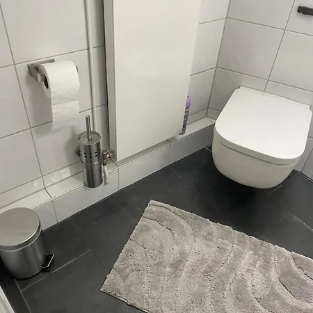 Unterkunft Mit Kueche Und Bad Zur Eigennutzung -schuster Homes-