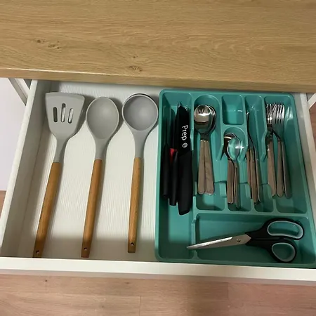 Unterkunft Mit Kueche Und Bad Zur Eigennutzung -schuster Homes- *