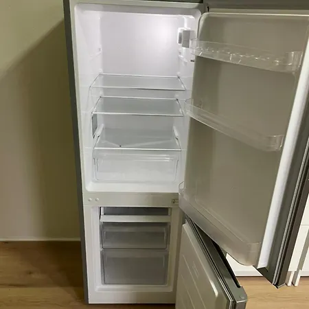 Unterkunft Mit Kueche Und Bad Zur Eigennutzung -schuster Homes- Apartment *