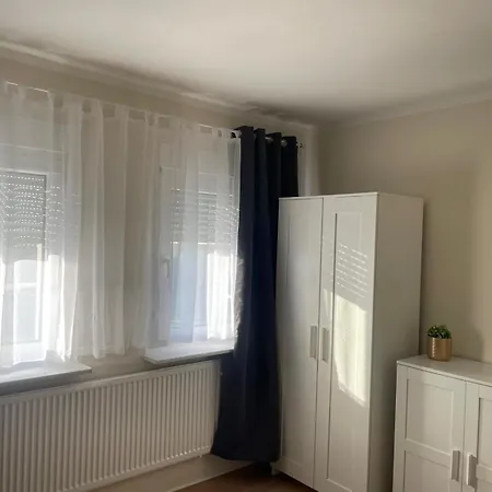 Unterkunft Mit Kueche Und Bad Zur Eigennutzung -schuster Homes-